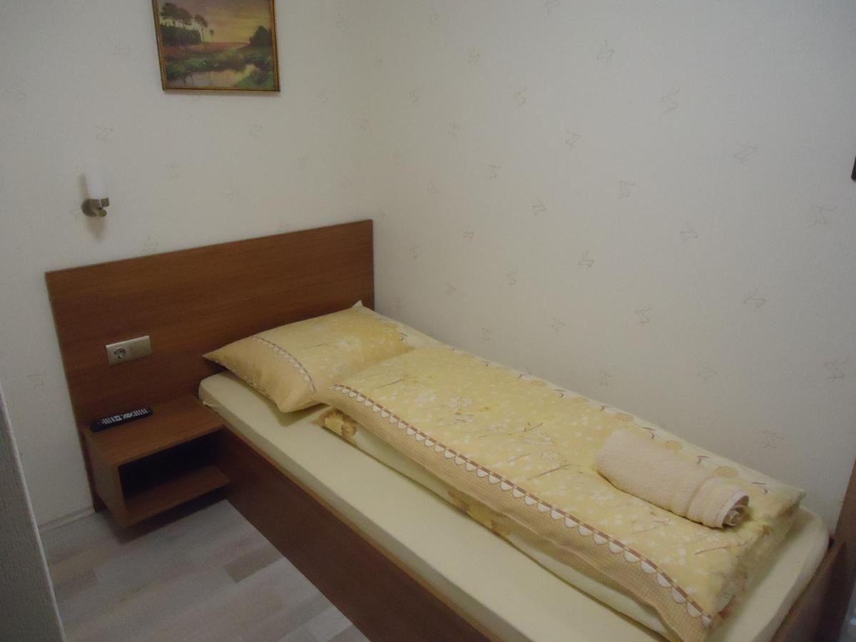 Hotel Deutsches Haus à Szabadkígyós Extérieur photo