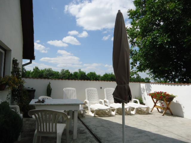 Hotel Deutsches Haus à Szabadkígyós Extérieur photo